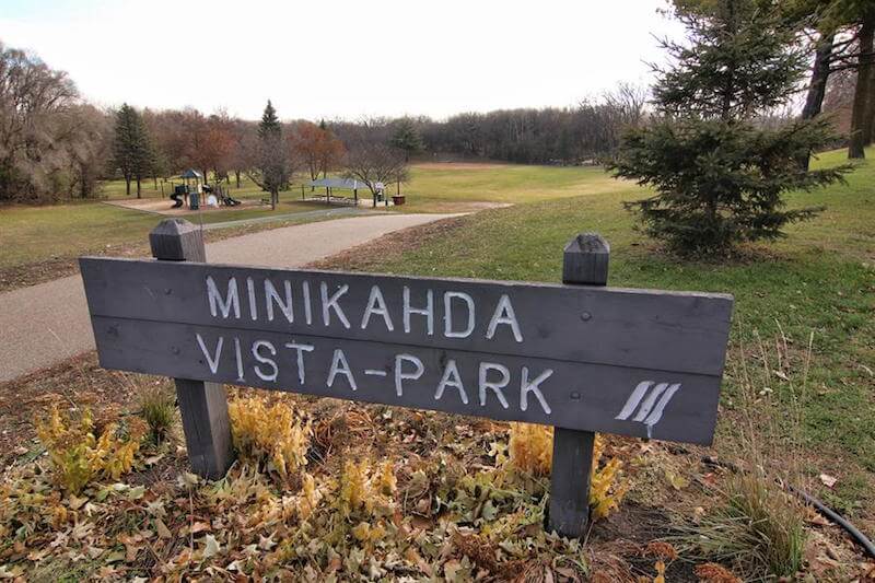 Sign of MInikahda Vista Park in St. Louis Park, Minnesota